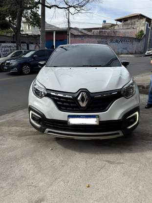 RENAULT-CAPTUR-2021