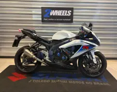 SUZUKI GSX-R750 SUZUKI GSX-R750