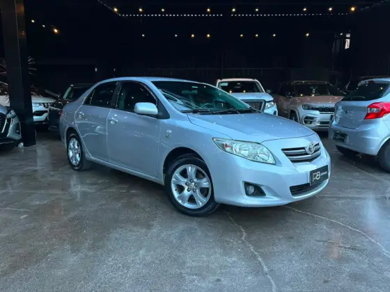 TOYOTA COROLLA 1.8 GLI 16V FLEX 4P AUTOMÁTICO TOYOTA COROLLA 1.8 GLI 16V FLEX 4P AUTOMÁTICO