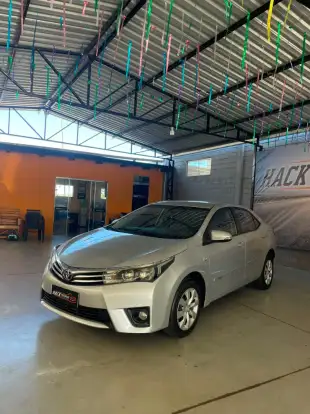 TOYOTA-COROLLA-2015