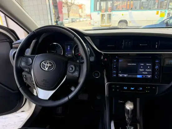 TOYOTA-COROLLA-2019