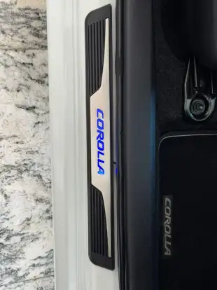 TOYOTA-COROLLA-2019