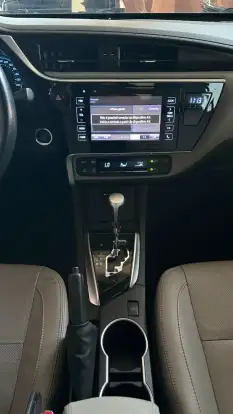 TOYOTA-COROLLA-2018