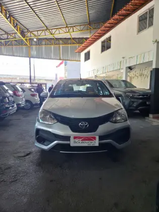 TOYOTA ETIOS 1.3 X 16V FLEX 4P MANUAL TOYOTA ETIOS 1.3 X 16V FLEX 4P MANUAL