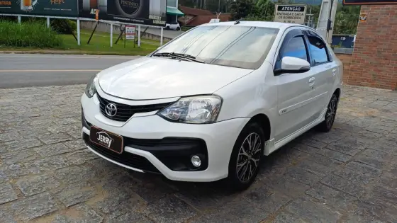 TOYOTA ETIOS 1.5 PLATINUM SEDAN 16V FLEX 4P AUTOMÁTICO TOYOTA ETIOS 1.5 PLATINUM SEDAN 16V FLEX 4P AUTOMÁTICO