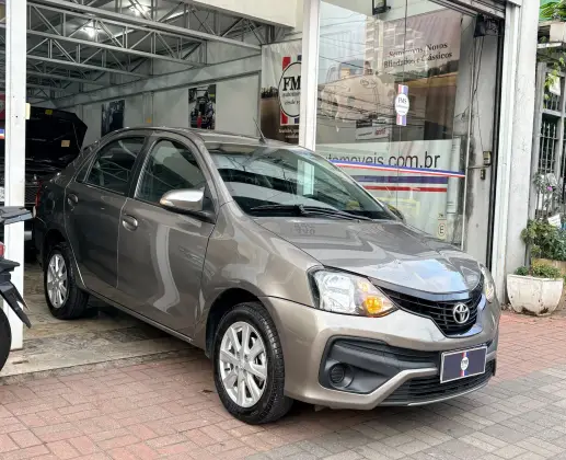 TOYOTA ETIOS 1.5 X PLUS SEDAN 16V FLEX 4P AUTOMÁTICO TOYOTA ETIOS 1.5 X PLUS SEDAN 16V FLEX 4P AUTOMÁTICO