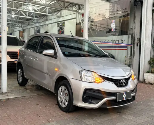 TOYOTA ETIOS 1.5 XS 16V FLEX 4P AUTOMÁTICO TOYOTA ETIOS 1.5 XS 16V FLEX 4P AUTOMÁTICO