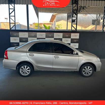 TOYOTA-ETIOS-2016