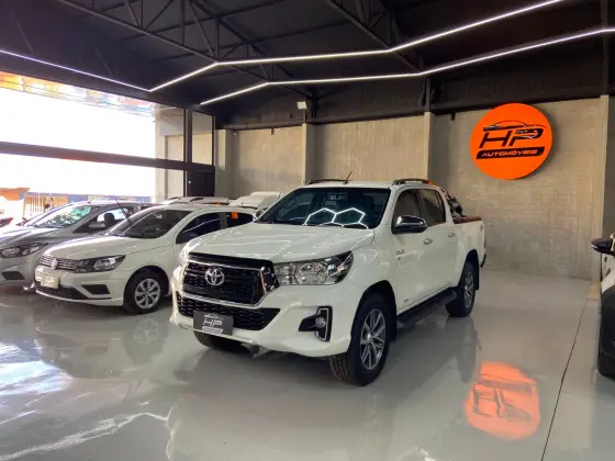 TOYOTA HILUX 2.7 SRV 4X4 CD 16V FLEX 4P AUTOMÁTICO TOYOTA HILUX 2.7 SRV 4X4 CD 16V FLEX 4P AUTOMÁTICO