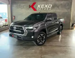 TOYOTA HILUX 2.8 D-4D TURBO DIESEL CD SRV 4X4 AUTOMÁTICO TOYOTA HILUX 2.8 D-4D TURBO DIESEL CD SRV 4X4 AUTOMÁTICO