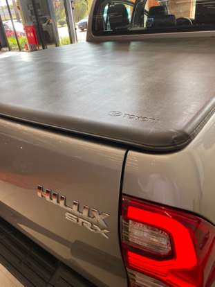 TOYOTA-HILUX-2023