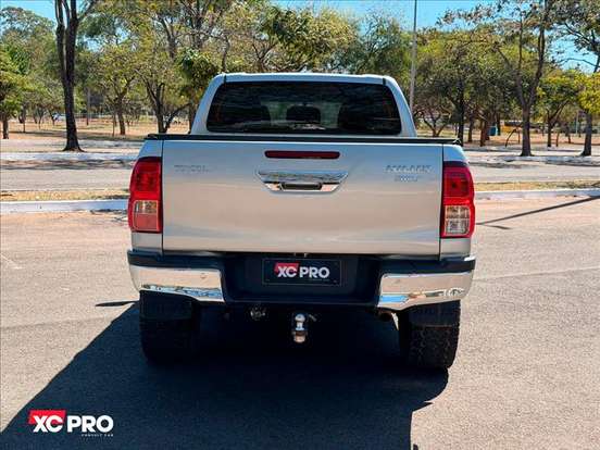 TOYOTA-HILUX-2.8 SRV 4X4 CD 16V DIESEL 4P AUTOMÁTICO TOYOTA-HILUX-2017