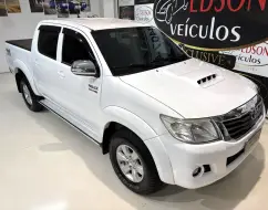 TOYOTA HILUX 3.0 SRV 4X4 CD 16V TURBO INTERCOOLER DIESEL 4P AUTOMÁTICO TOYOTA HILUX 3.0 SRV 4X4 CD 16V TURBO INTERCOOLER DIESEL 4P AUTOMÁTICO