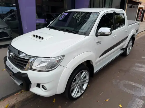 TOYOTA HILUX 3.0 SRV LIMITED EDITION 4X4 CD 16V TURBO INTERCOOLER DIESEL 4P AUTOMÁTICO TOYOTA HILUX 3.0 SRV LIMITED EDITION 4X4 CD 16V TURBO INTERCOOLER DIESEL 4P AUTOMÁTICO