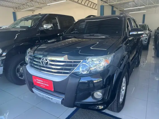 TOYOTA HILUX SW4 2.7 SR 4X2 16V FLEX 4P AUTOMÁTICO TOYOTA HILUX SW4 2.7 SR 4X2 16V FLEX 4P AUTOMÁTICO