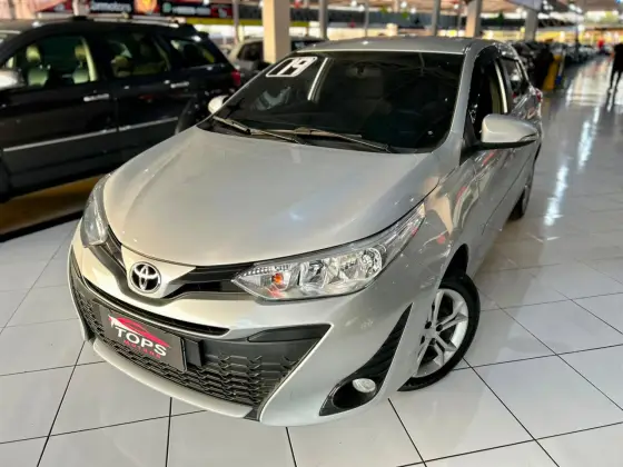 TOYOTA YARIS 1.3 16V FLEX XL MULTIDRIVE TOYOTA YARIS 1.3 16V FLEX XL MULTIDRIVE