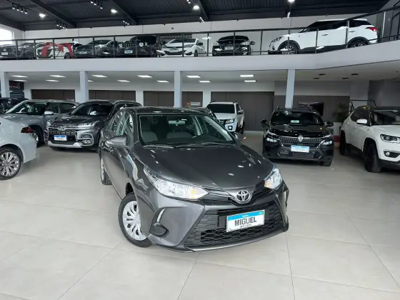 TOYOTA YARIS 1.5 16V FLEX SEDAN XL MULTIDRIVE TOYOTA YARIS 1.5 16V FLEX SEDAN XL MULTIDRIVE