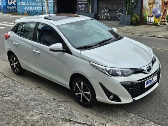 TOYOTA YARIS 1.5 16V FLEX XLS CONNECT MULTIDRIVE TOYOTA YARIS 1.5 16V FLEX XLS CONNECT MULTIDRIVE