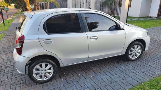 TOYOTA-ETIOS-2019