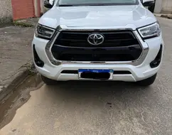 TOYOTA HILUX 2.8 D-4D TURBO DIESEL CD SRX 4X4 AUTOMÁTICO TOYOTA HILUX 2.8 D-4D TURBO DIESEL CD SRX 4X4 AUTOMÁTICO