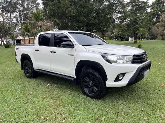 TOYOTA-HILUX-2.8 POWER PACK 4X4 CD 16V DIESEL 4P MANUAL TOYOTA-HILUX-2018