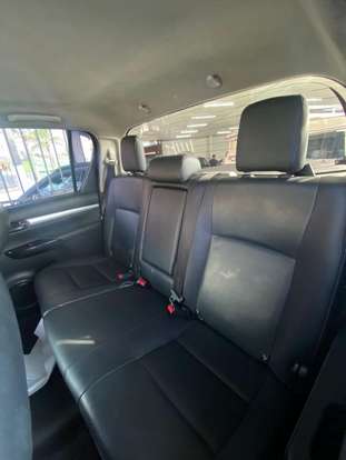 TOYOTA-HILUX-2018