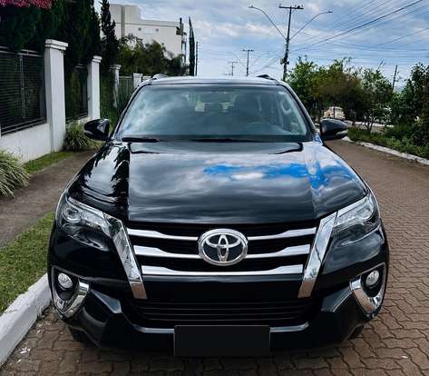 TOYOTA-HILUX SW4-2016