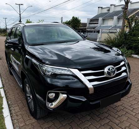 TOYOTA-HILUX SW4-2016
