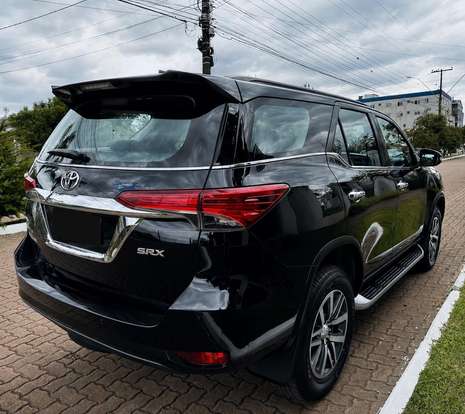 TOYOTA-HILUX SW4-2016