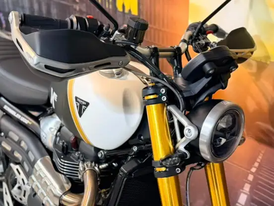 TRIUMPH-BONNEVILLE SCRAMBLER 1200 XE TRIUMPH-BONNEVILLE SCRAMBLER 1200 XE-2026