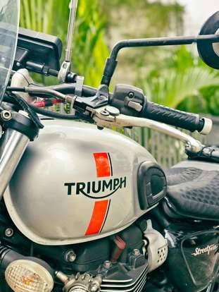 TRIUMPH-STREET TWIN-2016