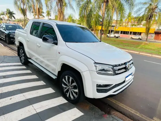 VOLKSWAGEN AMAROK 3.0 V6 TDI DIESEL HIGHLINE EXTREME CD 4MOTION AUTOMÁTICO