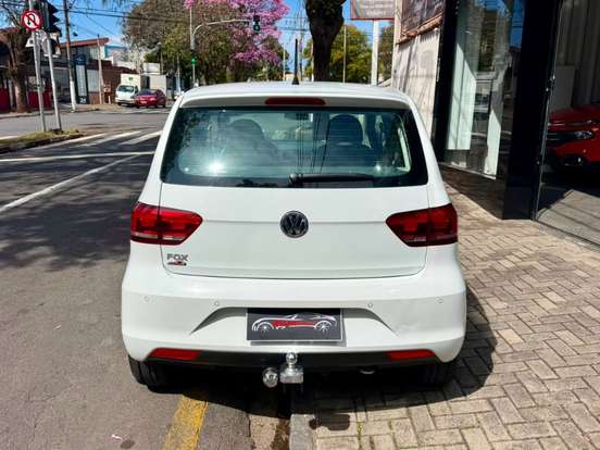 VOLKSWAGEN-FOX-2017