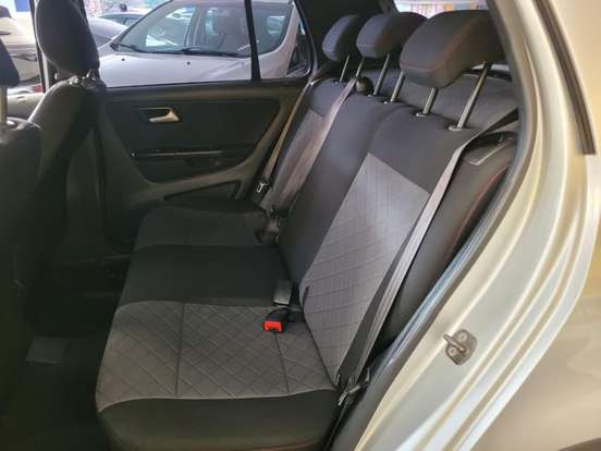 VOLKSWAGEN-FOX-2020