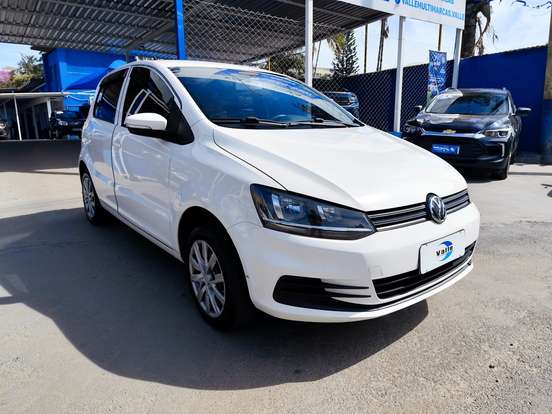 VOLKSWAGEN-FOX-2016