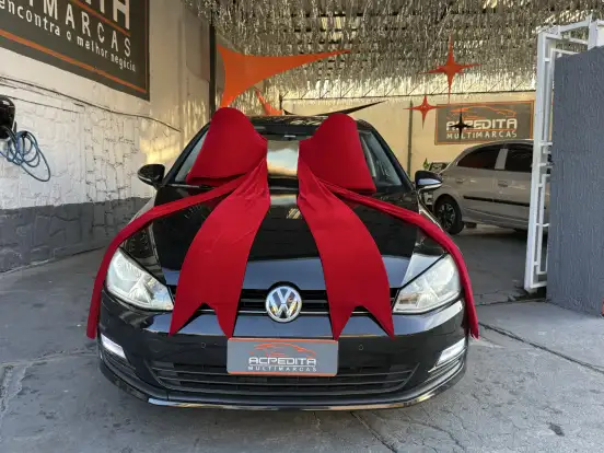 VOLKSWAGEN-GOLF-2015