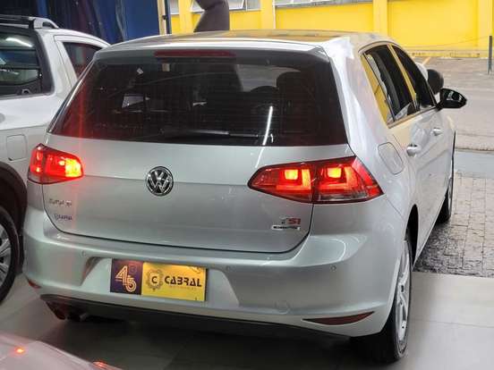 VOLKSWAGEN-GOLF-1.4 TSI COMFORTLINE 16V GASOLINA 4P AUTOMÁTICO VOLKSWAGEN-GOLF-2014