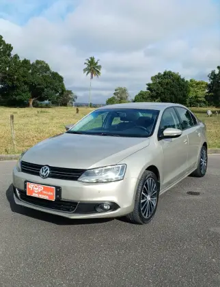 VOLKSWAGEN JETTA 2.0 COMFORTLINE FLEX 4P TIPTRONIC VOLKSWAGEN JETTA 2.0 COMFORTLINE FLEX 4P TIPTRONIC