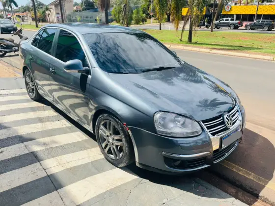 VOLKSWAGEN JETTA 2.5 I 20V 150CV GASOLINA 4P TIPTRONIC VOLKSWAGEN JETTA 2.5 I 20V 150CV GASOLINA 4P TIPTRONIC
