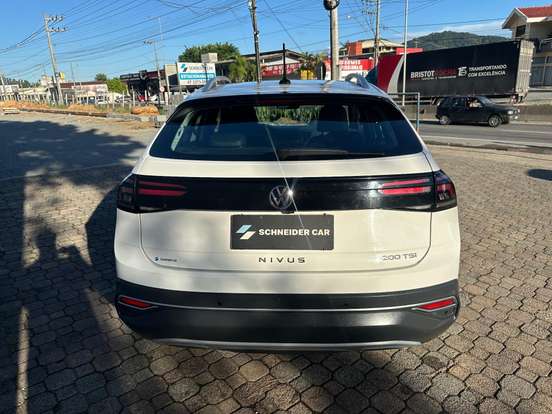 VOLKSWAGEN-NIVUS-1.0 200 TSI TOTAL FLEX HIGHLINE AUTOMÁTICO VOLKSWAGEN-NIVUS-2024
