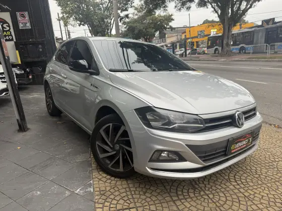 VOLKSWAGEN POLO 1.0 200 TSI HIGHLINE AUTOMÁTICO VOLKSWAGEN POLO 1.0 200 TSI HIGHLINE AUTOMÁTICO