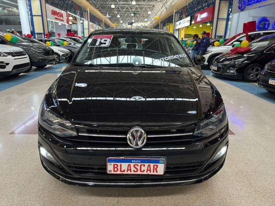 VOLKSWAGEN-POLO-2018