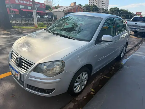VOLKSWAGEN POLO SEDAN 1.6 MI COMFORTLINE 8V FLEX 4P MANUAL VOLKSWAGEN POLO SEDAN 1.6 MI COMFORTLINE 8V FLEX 4P MANUAL