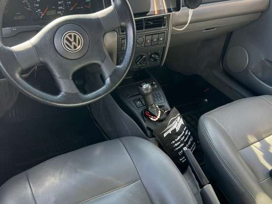 VOLKSWAGEN-SANTANA-2001