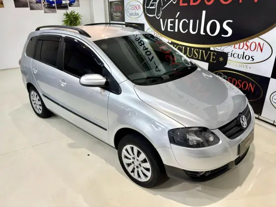 VOLKSWAGEN SPACEFOX 1.6 MI COMFORTLINE 8V FLEX 4P MANUAL VOLKSWAGEN SPACEFOX 1.6 MI COMFORTLINE 8V FLEX 4P MANUAL