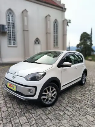 VOLKSWAGEN UP 1.0 MPI HIGH UP 12V FLEX 4P MANUAL VOLKSWAGEN UP 1.0 MPI HIGH UP 12V FLEX 4P MANUAL