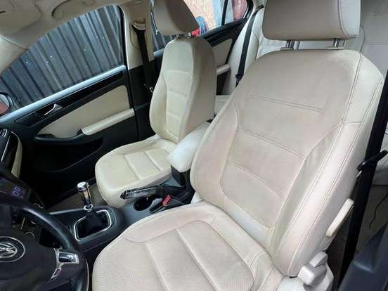 VOLKSWAGEN-JETTA-2.0 COMFORTLINE FLEX 4P MANUAL VOLKSWAGEN-JETTA-2011