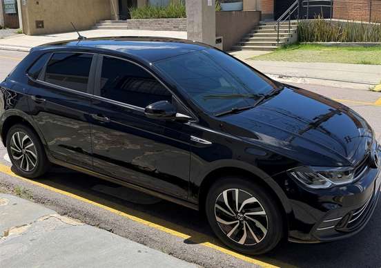 VOLKSWAGEN-POLO-2025
