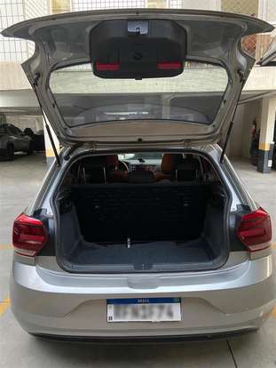 VOLKSWAGEN-POLO-2020