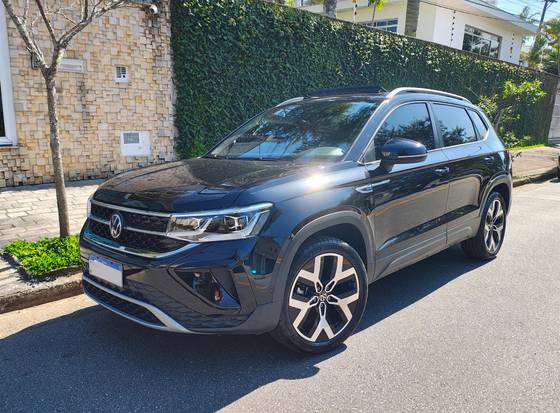 VOLKSWAGEN TAOS 1.4 250 TSI TOTAL FLEX HIGHLINE AUTOMÁTICO